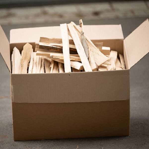 Bois d'allumage hêtre 25 cm en carton