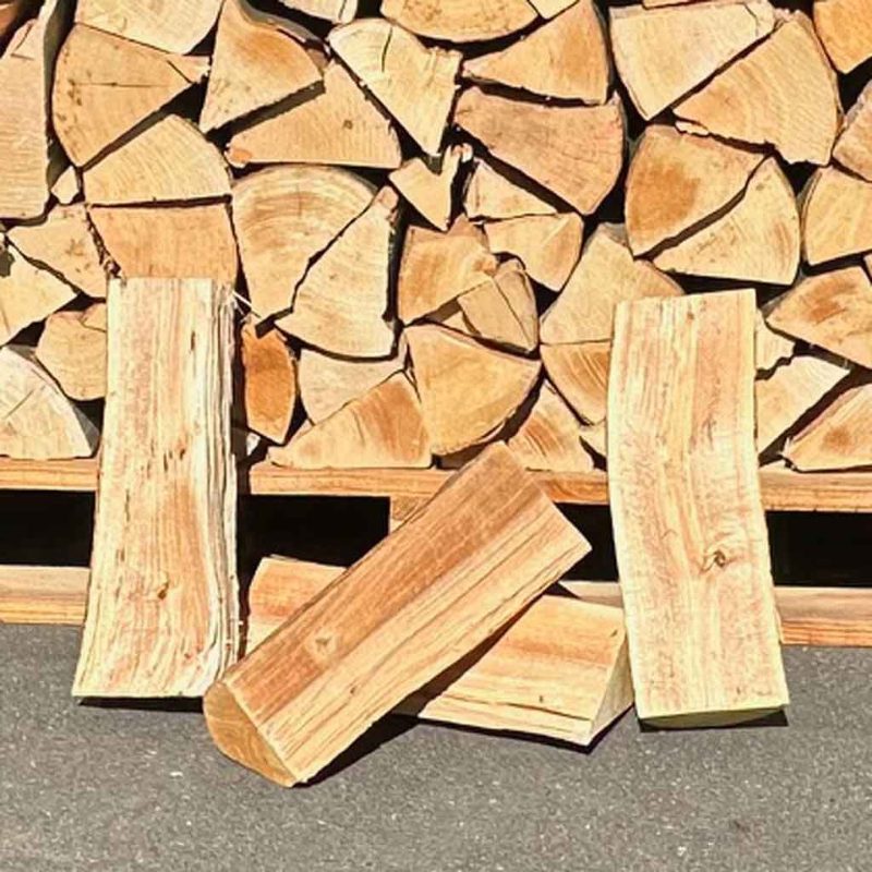 Hêtre séché en chambre 30 cm caisse d'un stère régional