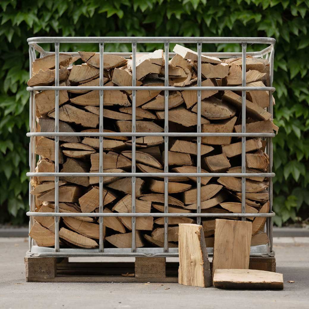 Caisse de chutes de hêtre séchées à l'air, grossièrement fendues 30cm