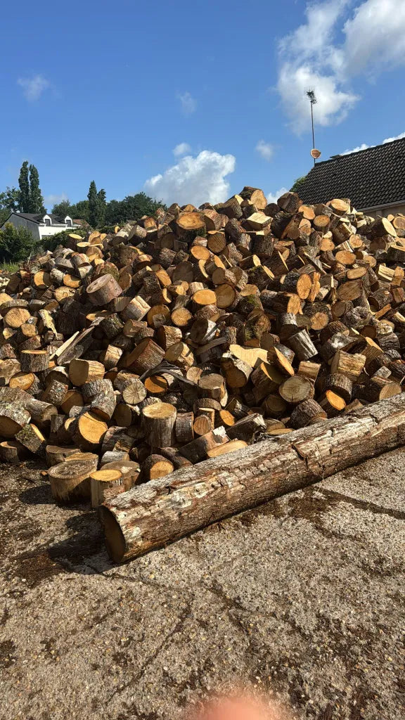 Camion de chutes de bois